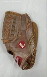 Louisville Slugger Player Series Softballer Mitt HBG9 13.5" 100% Leather Rht. Fixed Price $19.99.