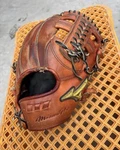 Used Mizuno Pro Baseball Infield Glove 11.25 1AJGR24213. Fixed Price $210.00.