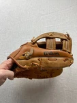 Wilson Fieldmaster A2634 12" Baseball Glove Brown Leather. Fixed Price $13.46.