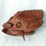 Wilson A2330 Signature Model George Brett Snap Action Leather Baseball Glove. Fixed Price $18.75.
