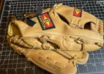 Easton EX1225 Leather Baseball Mitt Right Handed Thrower Rht. Fixed Price $25.00.