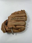 Vintage Mizuno Mt 1500 Baseball Glove 12 Rht Handcrafted Professional Model. Fixed Price $28.99.