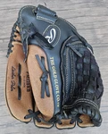 Rawlings Playmaker PM125RB 12.5" Leather Glove, Brown Rht Z10. Fixed Price $31.99.