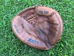 Zett Pro Tip BIC-2412 Steer Hide Leather Baseball Catchers Mitt 31.5 Youth. Fixed Price $46.99.