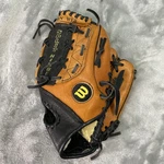 Wilson Pro Split Hinge 10 A2495 T-ball Model Baseball Glove Right-hand Kids Mlb. Fixed Price $24.97.