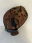 Easton EPS20W Women Large Softball Catchers Mitt Right Throw. Fixed Price $89.99.