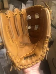 Regent Baseball Glove 04980 The Big Man Lht 12 1/2 Outstanding Condition. Fixed Price $16.99.