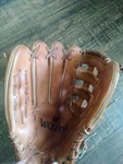 13" Worth Red Dot Baseball Glove Leather Piping RD8-13R Left Hand Throw Lht Vint. Fixed Price $23.00.