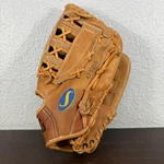 Spalding Baseball Glove Rod Carew Leather 42-5355 Right Handed Form Pocket Guc. Fixed Price $35.05.