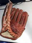 Wilson A2630 Fieldmaster Joe Carter Glove. Rht. 11. Fixed Price $11.90.
