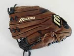 Mizuno Mpm 1201 Inches Baseball Glove Max Flex Right Hand. Fixed Price $25.00.