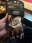 Louisville Slugger Genesis 1884 Youth Bat Glove Black Large. Fixed Price $9.99.