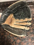 Rawlings Baseball Glove PM2709 Rb 13" Playmaker Softball Mitt Black Tan Rht. Fixed Price $30.00.