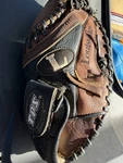 Louisville FP203H Broken In Butter 34 Softball Catchers Mitt Right Throw. Fixed Price $79.95.