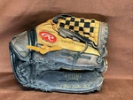 Rawlings Player Preferred Fastback Glove - PP11BT 11" Right Hand Throw. Fixed Price $14.99.