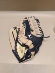 Louisville Slugger Tps DYS1350 Dynasty 13.5" Softball Glove Left Hand Thrower. Fixed Price $11.21.