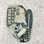 Louisville Slugger 14" Softball Glove Tps Helix Series Rht HS1400 Bad Lining. Fixed Price $31.90.