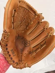 Vintage SSI-2 Pro Leather Baseball Glove, Small, Youth, Left Hand (girls?). Fixed Price $14.50.