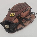 Wilson AO440FP12 Rht Fast Pitch Softball Glove Monsta Web. Fixed Price $15.88.