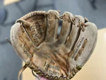 11.25 Louisville Slugger Gary Matthews Baseball Glove LSG46M. Fixed Price $9.00.
