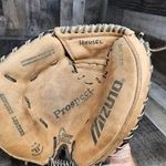 Mizuno Gxc 100 Prospect Series Catchers Mitt Lht Left Hand Throw Leather Glove. Fixed Price $27.99.