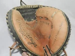 Rawlings RCM45BT Baseball Catchers Mitt Youth Glove Right Hand Throw Rht. Fixed Price $39.99.