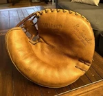 Wilson A2554G Gus Triandos Personal Model Made In Usa. Fixed Price $199.00.