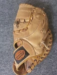 Louisville Slugger The Grabber LSF110 Hillerich & Bradsby Baseball Glove Right. Fixed Price $15.00.