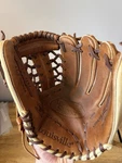 Louisville Slugger OLD-1151 Omaha Legacy Series 11.5" Rht Baseball Glove. Fixed Price $24.99.