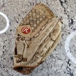 Rawlings Fernando Valenzuela Model RBG4 Softball Size Baseball Glove Rht. Fixed Price $24.89.