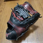 Mizuno Victory Stage General Softball First Mitt Adult Size Right Pitch. Fixed Price $178.83.