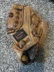 Louisville Slugger H&b Baseball Glove G125-4. Fixed Price $30.00.