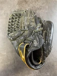 Mizuno Fast Pitch Softball Glove GPL1200 F1 Black 12" Rt Hand. Fixed Price $25.00.