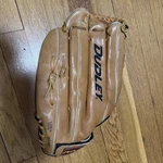 Dudley DSG9 Softball Glove Heat Series 14" Leather Handcrafted Quality. Fixed Price $26.99.