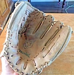 Spalding Mel Stottlemyre Autograph Model MS-1 Rht Baseball Glove 42-829 Vintage. Fixed Price $14.99.