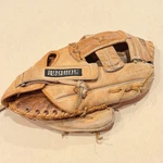 Regent Hand Crafted Pro-lock Pocket The Super Star Baseball Glove Rht 03860. Fixed Price $10.00.