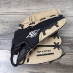 Easton Right Handed Thrower Glove 10.5IN ZFX1051 Youth Baseball Z-flex. Fixed Price $15.95.