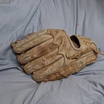 Rawlings HJ29 Larry Bowa Baseball Glove Rht Softball Size Tan Fits On Left Hand. Fixed Price $35.00.