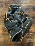 Mizuno Franchise Gfn 1150T1 11.5" Black Leather Right Hand Throw Baseball Glove. Fixed Price $30.00.