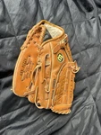 Wilson #A2234 Kerry Wood 11 1/2" Youth Leather Baseball Glove Right Throw. Fixed Price $20.39.