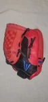 Easton ZFX1000RDRY Youth 10" Baseball Glove / Mit Right Hand Throw Pre-owned. Fixed Price $15.50.