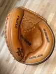 Winfield FW3000 Diamond Pro Catchers Cowhide Baseball Glove Right Hand Thrower. Fixed Price $30.00.