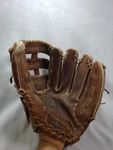 Louisville Slugger Big Daddy Cowhide Leather Glove LSG10 Rht Right Hand Throw. Fixed Price $20.02.