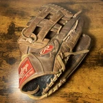 Rawlings Heritage Pro HP302C-6CA 12.75" Outfield Baseball Glove Rht Right Throw. Fixed Price $99.99.
