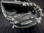 Wilson 425 1/2" Black Leather Youth Baseball Glove Ez Catch A0427 Z5105 Lht. Fixed Price $21.95.