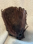 Mizuno Gsl 1150D 11.5" Baseball Glove Rht - See Wear Photos. Fixed Price $18.00.
