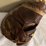 Mizuno Classic Pro GXC28 Catchers Mitt Throwback Leather Hand Crafted. Fixed Price $169.99.