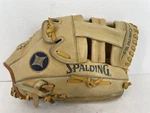 Spalding 12.5" Dwight Gooden Baseball Glove Rh Thrower 42-101 Leather. Fixed Price $33.29.