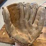 Vintage Rawlings Brooks Robinson Rh Glove Model GJ58. Fixed Price $35.00.