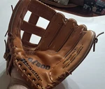 Regent XG/900 Baseball Softball Glove, Right Handed Throwers Top Grain Cowhide. Fixed Price $22.00.